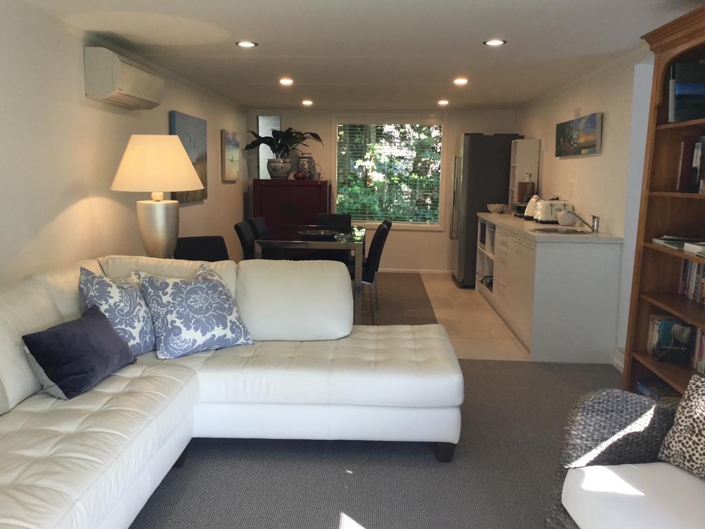 Sunny Glen Cottage Waikanae Extérieur photo