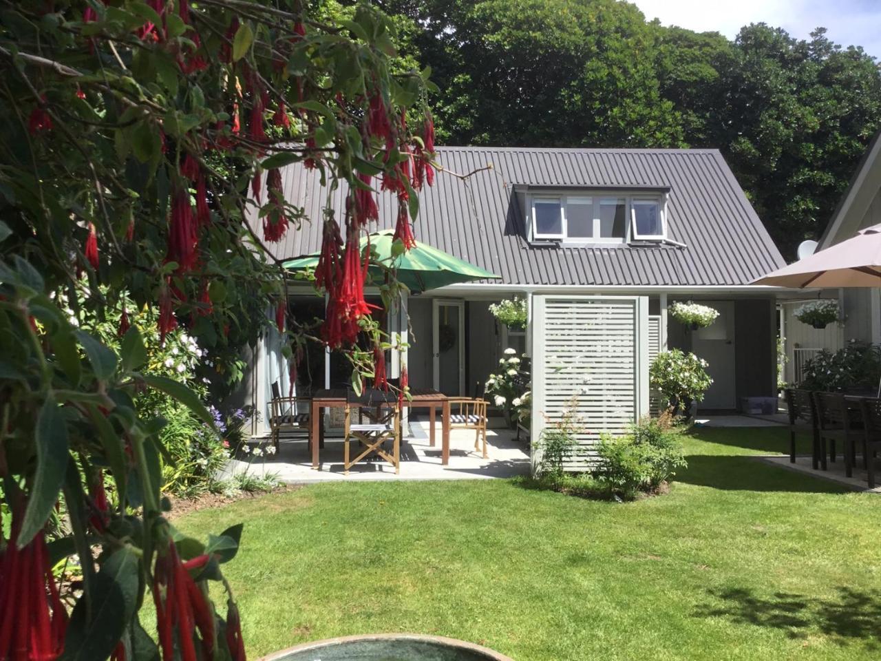Sunny Glen Cottage Waikanae Extérieur photo
